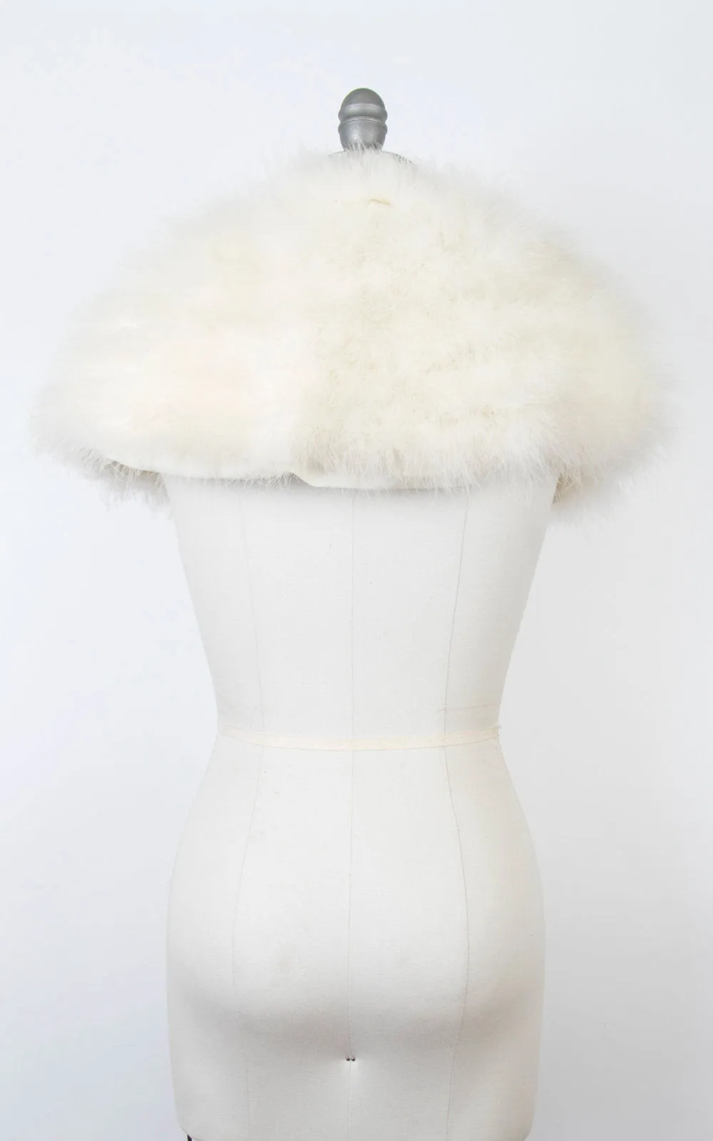 1960s White Marabou Feather Hat and Wrap Set