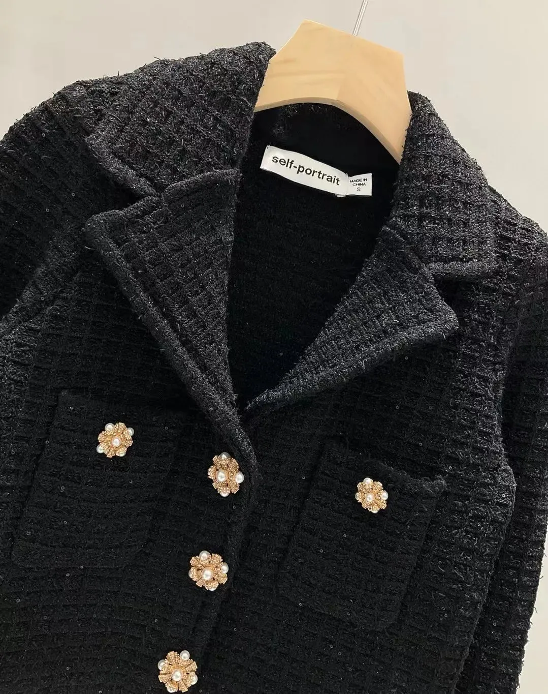 Designer Short Skirt Set Autumn/Winter French Polo Collar Long Sleeves Sweet Diamond Button Knitted Cardigan Coat Plus Skirt