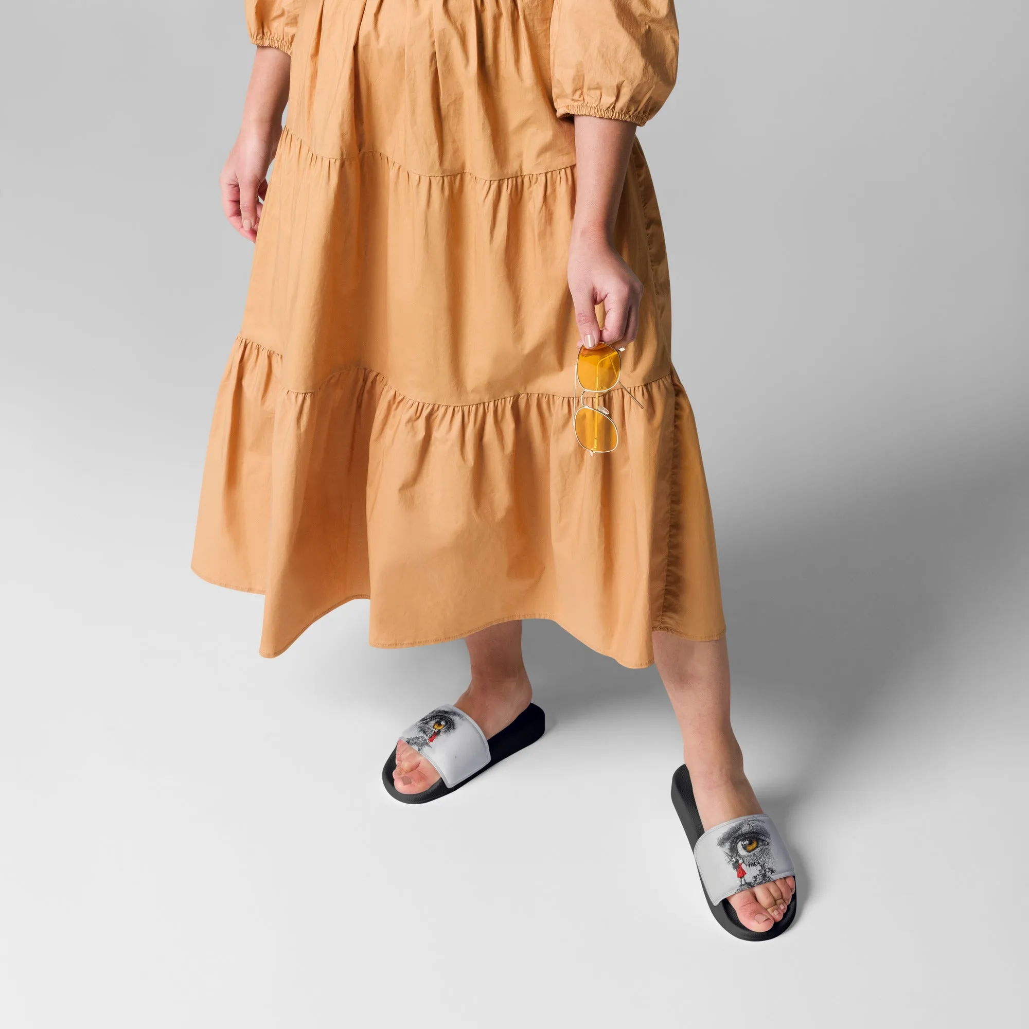 Through My Mother’s Eyes: Reflected Women's slides